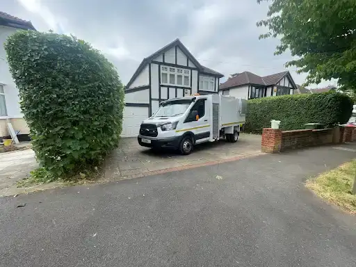 rightway landscapes tree surgeon coulsdon 5 - Rightway Landscapes
